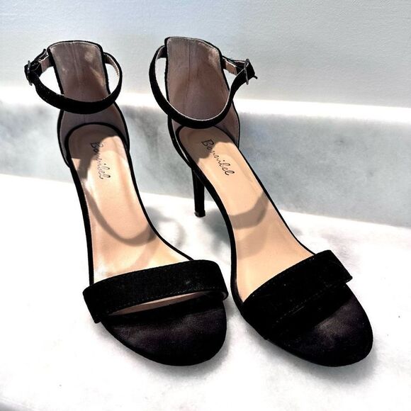 Bonnibel Ankle Strap Black Stiletto Heel Open Toe Sandals Size 7.5 - Picture 2 of 5